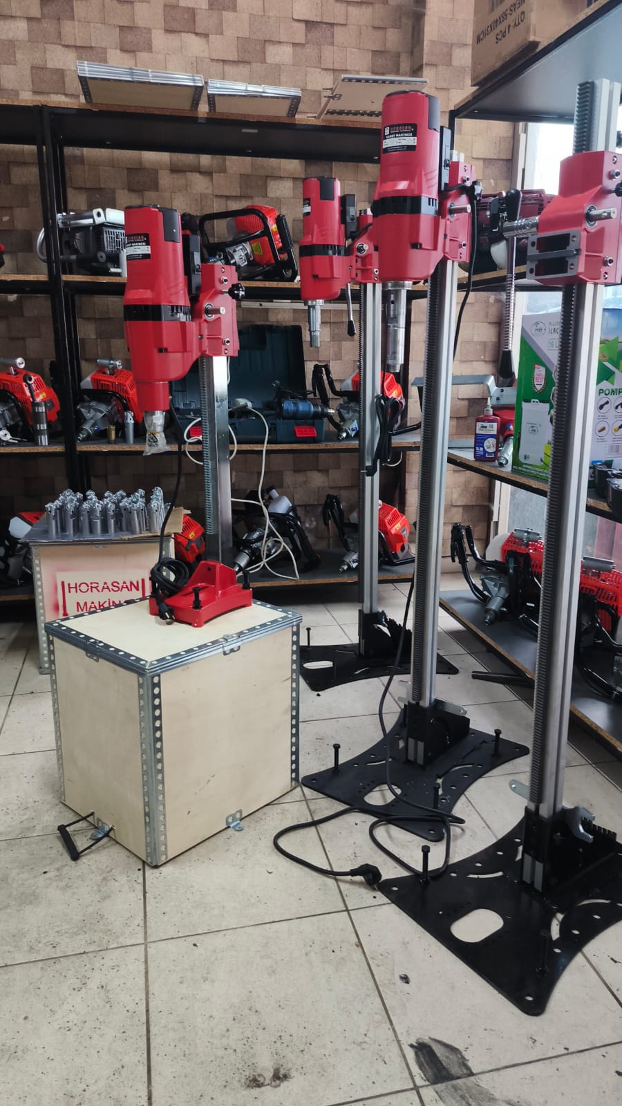 ELEKTRİKLİ SEHPALI SONDAJ VE KAROT MAKİNASI 3850 WT